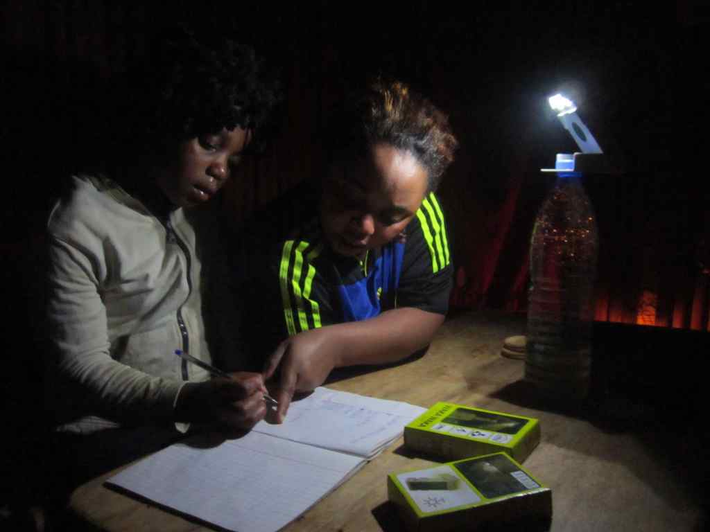 Secours aux sinistrés du cyclone Idai : le Forum africain de l’énergie va organiser un tournoi de football de bienfaisance avec la participation des légendes du Manchester United Secours aux sinistrés du cyclone Idai : le Forum africain de l’énergie va organiser un tournoi de football de bienfaisance avec la participation des légendes du Manchester United