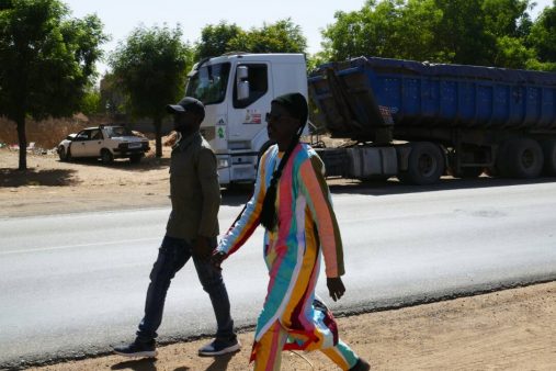 Regardez larrivée de Talla Sylla maire de Thiès à Touba Après 3 jours de longue marche 2