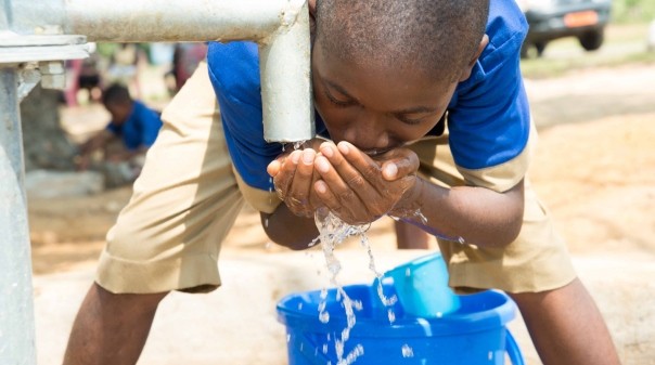 Les investissements dans le secteur de l'eau en Afrique prennent un nouvel élan avec le début des travaux du Groupe de haut niveau des chefs d'État sur les investissements dans le secteur de l'eau en Afrique Les investissements dans le secteur de l'eau en Afrique prennent un nouvel élan avec le début des travaux du Groupe de haut niveau des chefs d'État sur les investissements dans le secteur de l'eau en Afrique
