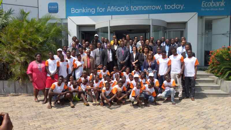 Ecobank et Terre des Hommes lancent un projet d’épargne sécurisé en vue d’équiper les enfants en situation de rue contre la pauvreté Ecobank et Terre des Hommes lancent un projet d’épargne sécurisé en vue d’équiper les enfants en situation de rue contre la pauvreté