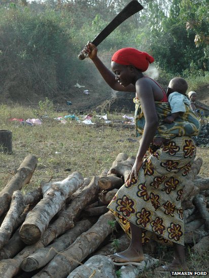 Sommet mondial sur le genre à Kigali : il faut promouvoir la parité dans le secteur énergétique pour lutter contre le changement climatique, selon des experts Sommet mondial sur le genre à Kigali : il faut promouvoir la parité dans le secteur énergétique pour lutter contre le changement climatique, selon des experts