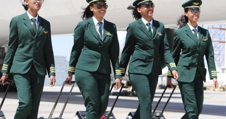 Ethiopian Airlines continue d'inspirer les filles africaines avec pour la 6e fois consécutive des vols entièrement effectués par des femmes Ethiopian Airlines continue d'inspirer les filles africaines avec pour la 6e fois consécutive des vols entièrement effectués par des femmes