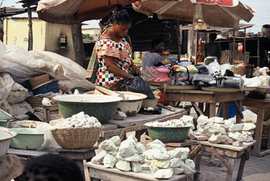 Sénégal - Le Kaolin, une “drogue” douce pour femmes